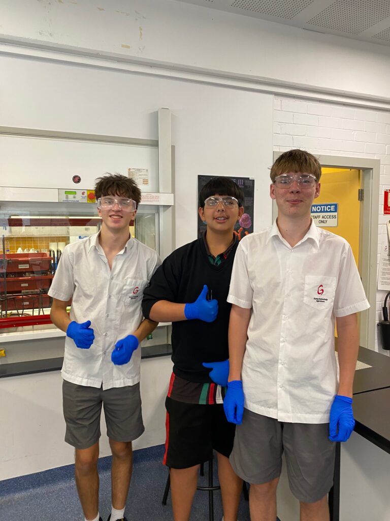 Confident Scientists_ Year 9 Students Ready for Discovery